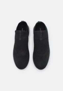 Pier One Slipper - Black 9 Pier One Slipper - Black -Herrenbekleidungsgeschäft 2d4bd3ab3a774a0fb84c0762292a2fa0