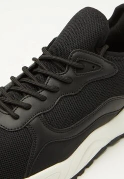 Pier One UNISEX - Sneaker Low - Black/white -Herrenbekleidungsgeschäft 383be7e17d7b4e6fb1f7aa6c378ae4ea