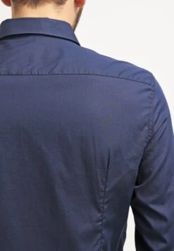 Pier One Hemd - Dark Blue/red -Herrenbekleidungsgeschäft 58260f51a11d48a297f39f34988c6003