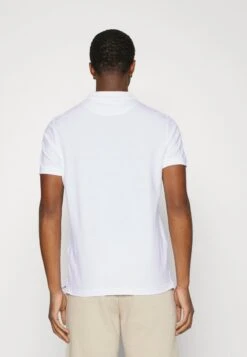 Pier One 3 PACK - Poloshirt - Bordeaux/white/dark Blue 8 Pier One 3 PACK - Poloshirt - Bordeaux/white/dark Blue -Herrenbekleidungsgeschäft 77f7f7de6e104257a29c3bd24e3d9426