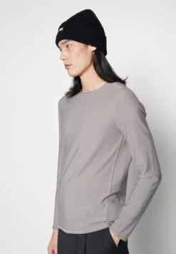 DRYKORN RIK - Strickpullover - Grey 9 DRYKORN RIK - Strickpullover - Grey -Herrenbekleidungsgeschäft a2607f647061430a9ea023f2d052323b