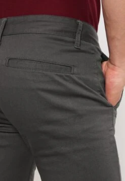 Pier One SLIM FIT CHINO - Chino - Dark Grey -Herrenbekleidungsgeschäft ad63fc5f1f3f44ed919d121e71899f26