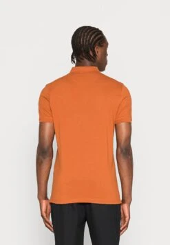 Pier One Poloshirt - Cognac -Herrenbekleidungsgeschäft b05aa88fbfa94986ade95eccc0ab6e14