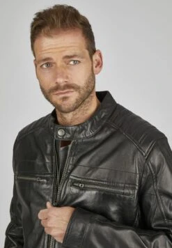 Bugatti MIT STEHKRAGEN UND DRUCKKNOPFRIEGEL - Lederjacke - Schwarz -Herrenbekleidungsgeschäft b739a8434c4d43f2a8091fe9ed5f0e8a