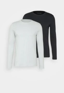 Pier One 2 PACK - Langarmshirt - Light Blue/dark Blue 11 Pier One 2 PACK - Langarmshirt - Light Blue/dark Blue -Herrenbekleidungsgeschäft dc80738cde5f4337a9bcdc73cf9d8dc9