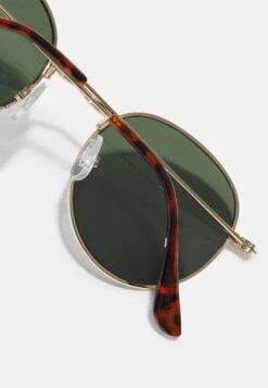 Pier One UNISEX - Sonnenbrille - Gold-coloured/green -Herrenbekleidungsgeschäft e92d3af19b37403e9750478796cb172c