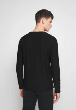 DRYKORN RIK - Strickpullover - Black 8 DRYKORN RIK - Strickpullover - Black -Herrenbekleidungsgeschäft f1c8a254116e4b57a666c073e296338d